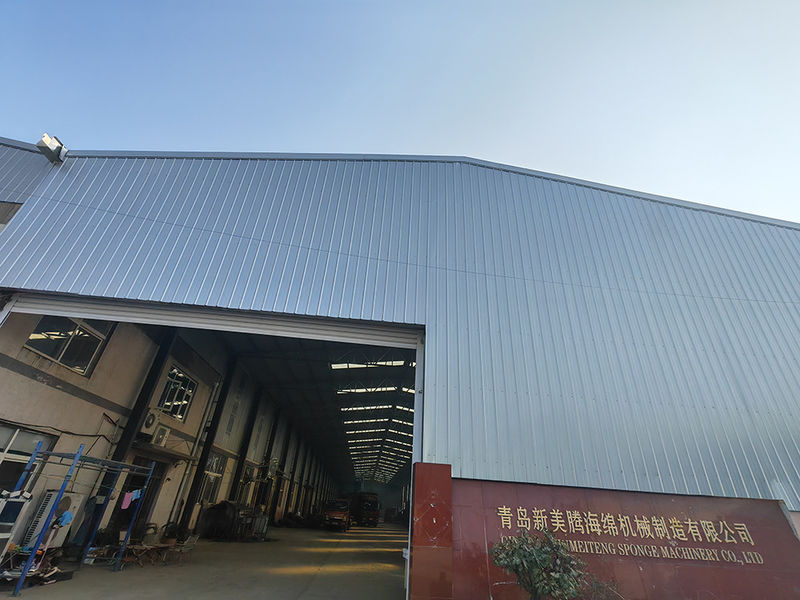 Qingdao Xinmeiteng Sponge Manufacture Co. manufacturer production line