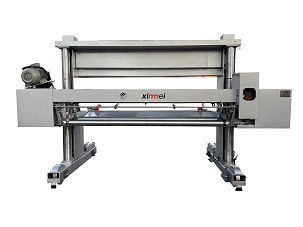 2200mm SKD11 블레이드 푸 절단 기계 선형 굴림 가이드 수평 분할