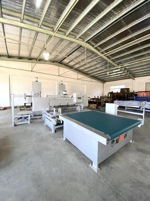 고 정밀 Cnc 폼 절단 기계 EPE 시트 가장자리 측면 정리